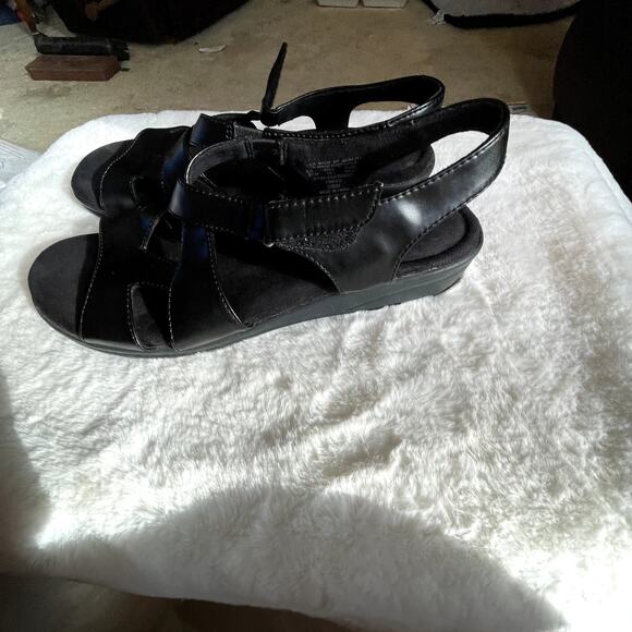 Mushrooms Sandals Black Size 8.5 Hook N Loop strap open toe memory foam - Picture 5 of 7
